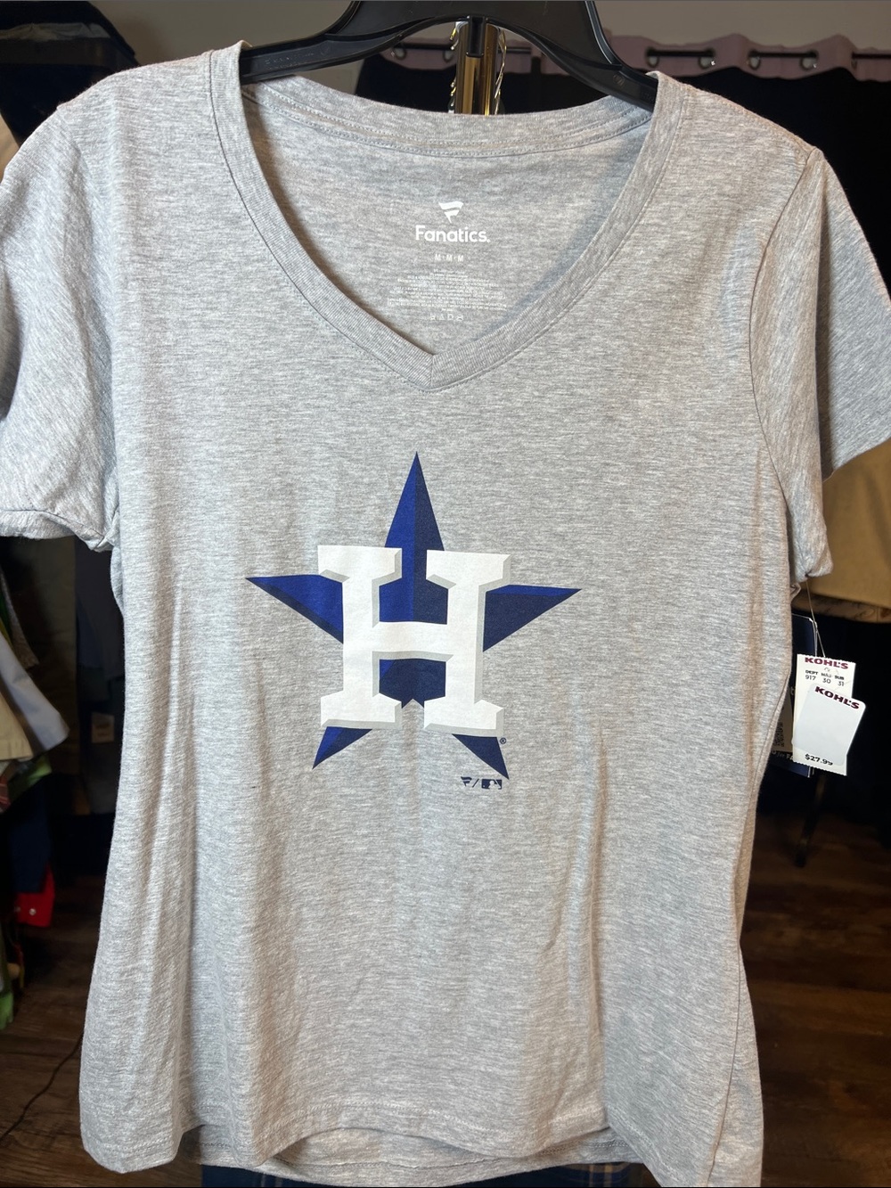 Clothing item (T-shirt)